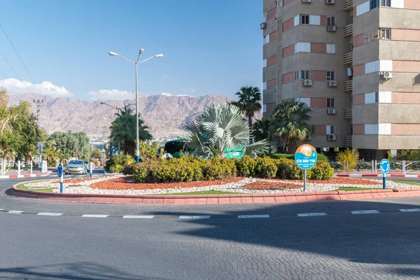 Rotonde op rechtvaardige onder de Naties plein in Eilat. — Stockfoto
