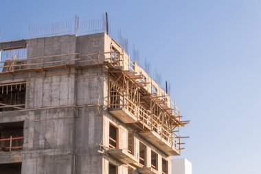 Yapım aşamasında yeni bir binanın bir parçası.