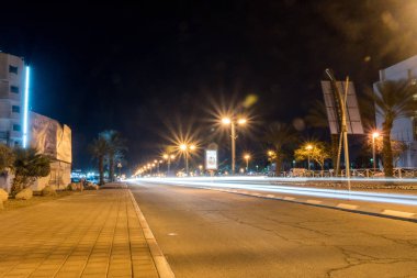 Derech ha-Arava street gece.