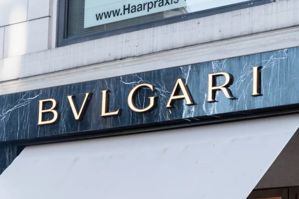 Logotyp och tecken på Bvlgari. — Stockfoto