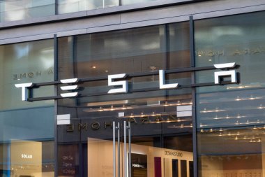 Tesla Motors mağaza Hamburg.