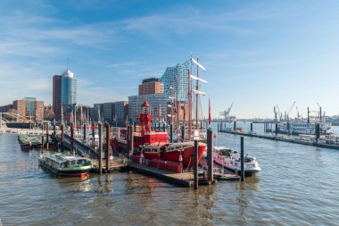 Hamburg, Almanya-15 Şubat 2019: Hamburg limanının görünümü 