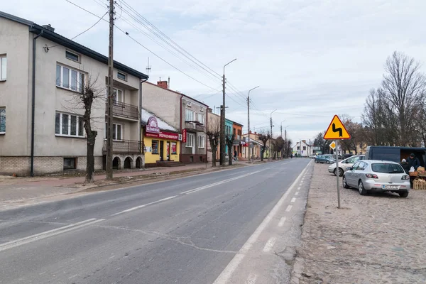 Головній вулиці в Maciejowice. Вулиця Ринек. — стокове фото