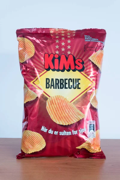 Kims Barbecue chipsy ziemniaczane. — Zdjęcie stockowe
