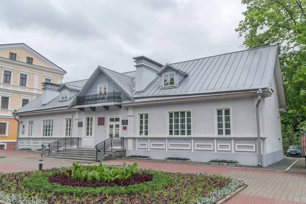 Casa y museo de Eliza Orzeszkowa . — Foto de Stock