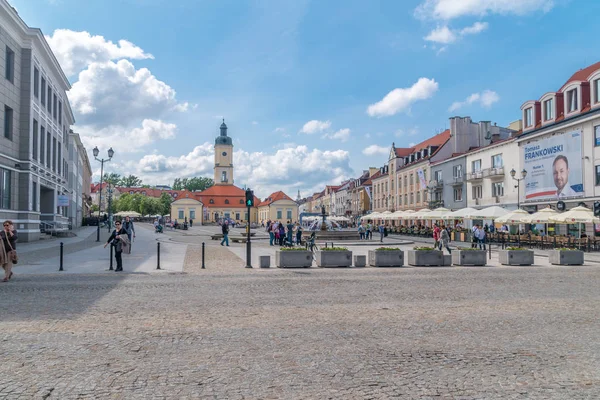 Plaza principal de Kosciusko con Ayuntamiento en Bialystok . — Foto de Stock