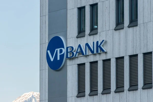 Logotipo y signo del banco privado VP Bank . — Foto de Stock