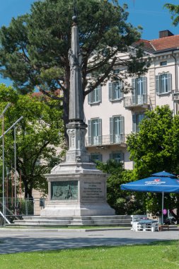 Lugano, İsviçre - 1 Haziran 2019: Anıt (Dikilitaş