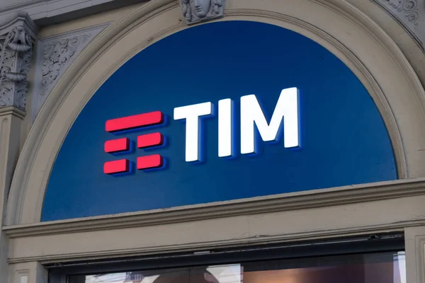 Logo ve Tim S.P.A işareti. 