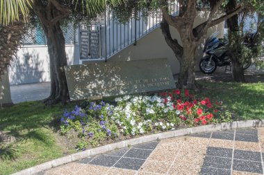 Nice, Fransa - 2 Haziran 2019: 8 Mayıs 1945'te kölelik ve diktatörlük üzerine özgürlük ve barış Zaferi Anıtı.