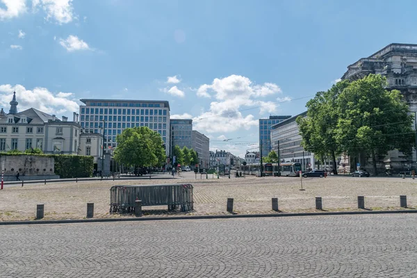 Place Poelaert Bruselas cerca del Memorial de los Soldados del Pie Belgas . — Foto de Stock