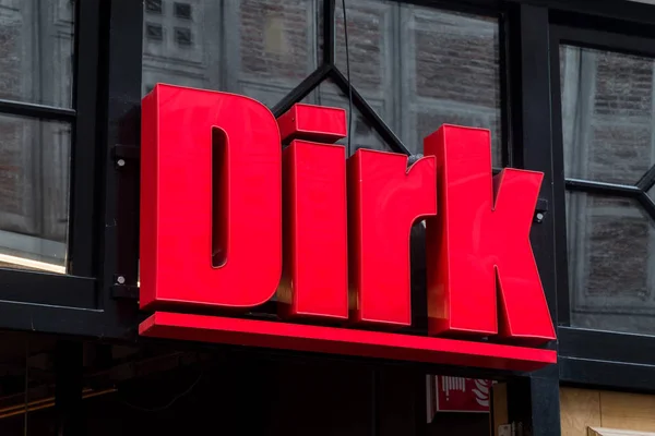 Логотип і знак Дірк. Дірк, раніше Дірк ван ден Broek є мережа супермаркетів в Нідерландах. — стокове фото