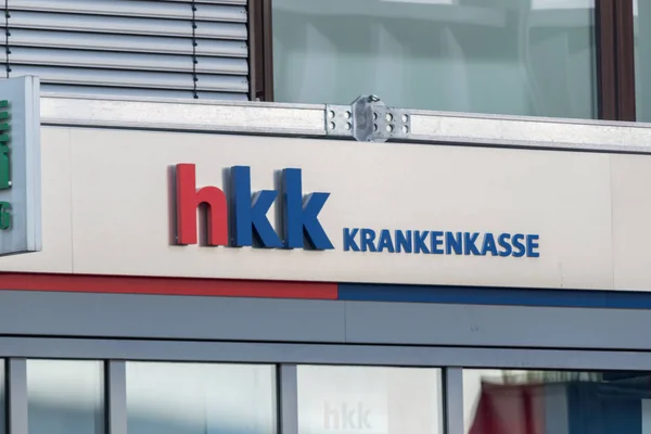 HKK Krankenkasse logo en teken. Krankenkasse is landelijk open Duitse ziektekostenverzekering van de groep van Ersatzkassen. — Stockfoto