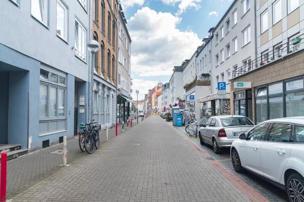 Kleine enge straße in hannover. — Stockfoto