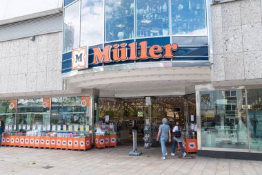 Wolfsburg'daki Muller'e giriş.