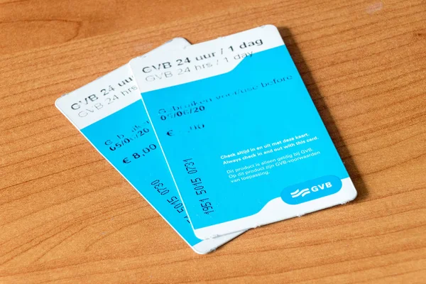 Dwa bilety komunikacji miejskiej Amsterdam 24 godziny na dobę. — Zdjęcie stockowe