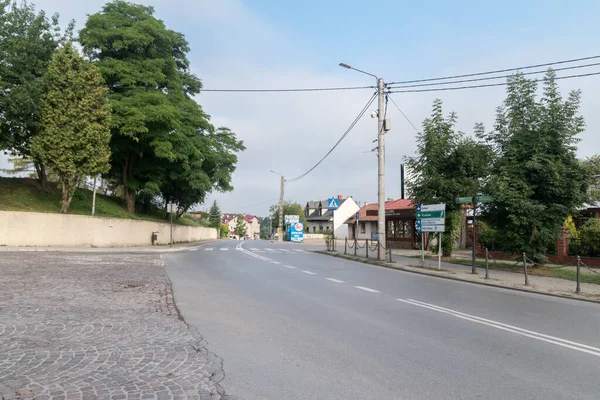 Vista para a rua em Wieliczka. Wieliczka no sul da Polônia na área metropolitana de Cracóvia . — Fotografia de Stock