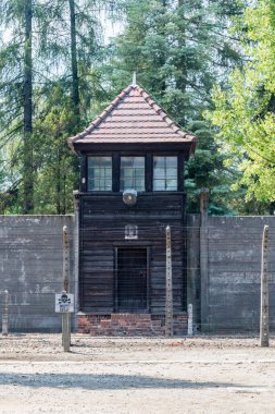 Gözetleme kulesi Konzentrationslager Auschwitz.