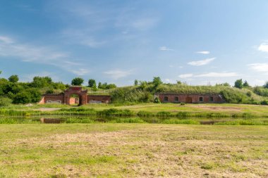 Deblin, Polonya - 7 Haziran 2020: Deblin 'deki Mierzwiaczka Kalesi.