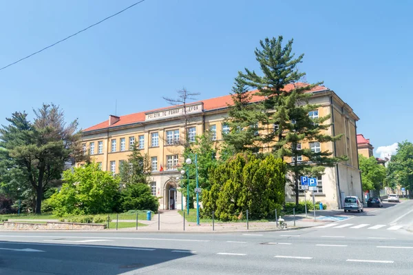 Tarnow, Polonya - 13 Haziran 2020: Polonya Postane Binası.