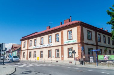 Bochnia, Polonya - 13 Haziran 2020: Eski Polonya Yüksek Öğrenim Okulu (Lehçe: Staropolska Szkola Wyzsza).