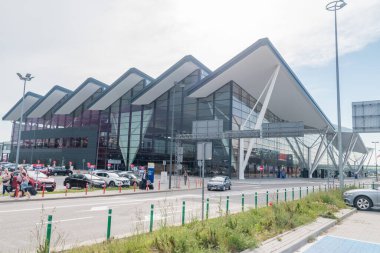 Gdansk, Polonya - 18 Haziran 2020: Gdansk Lech Walesa Havalimanı (Lehçe: Port Lotniczy Gdansk im. Lecha Walesy, eski adıyla Polonyalı: Port Lotniczy Gdansk-Rebiechowo).