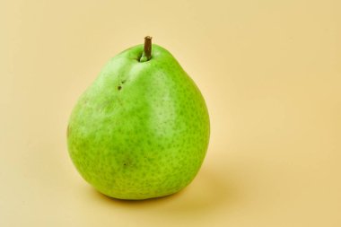 Lezzetli ve taze yeşil armut yakın kadar ayrıntı