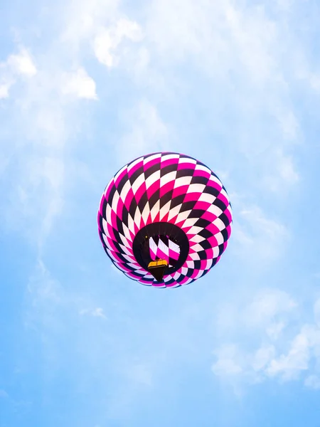 Galena Junio 2018 Globo Aire Caliente Rosa Púrpura Blanco Sus —  Fotos de Stock