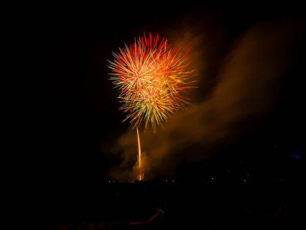 Beautiful Vibrant Colorful Cluster Yellow Red Orange Green Fourth July — Stock Photo, Image