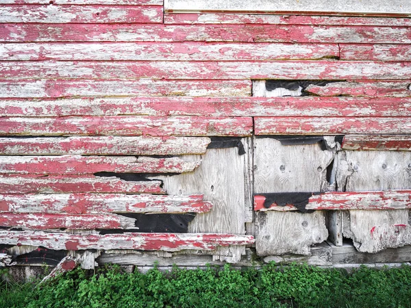 Close Photograph Side Weathered Wood Barn Red Paint Pealing Old — Stock Photo, Image