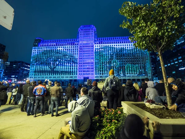 Chicago Septiembre 2018 Multitudes Personas Ven Pantallas Luz Gran Inauguración — Foto de Stock