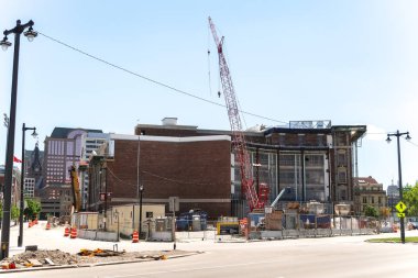 Milwaukee, Wisconsin - 26 Mayıs 2018: bina başladı inşaat su Street ve Knapp Şehir Parkı Doğu bölgesinde yüksek vites içine Brookfield emlak firması Hammes A.ş yeni Genel Merkez. 