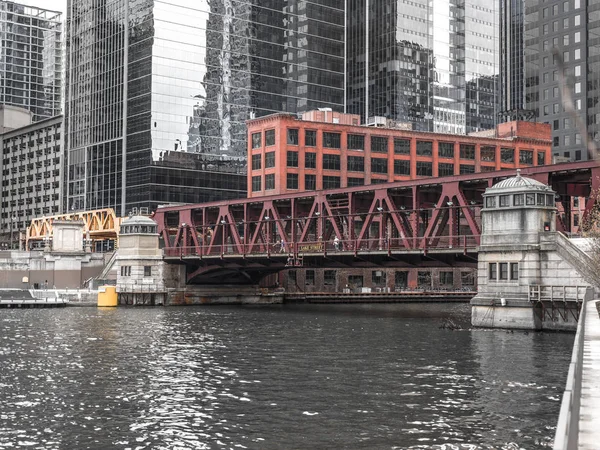 Chicago Avril 2017 Les Piétons Traversent Pont Lake Street Marchent — Photo