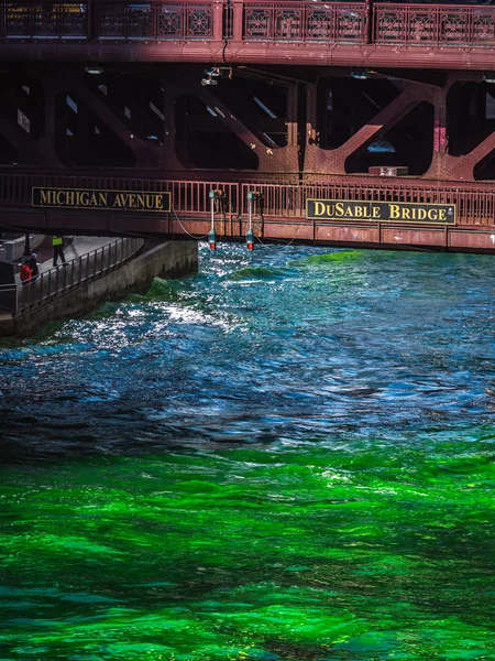 Chicago March 16Th 2019 Green Dye Flows Throughout Chicago River — Stock Photo, Image