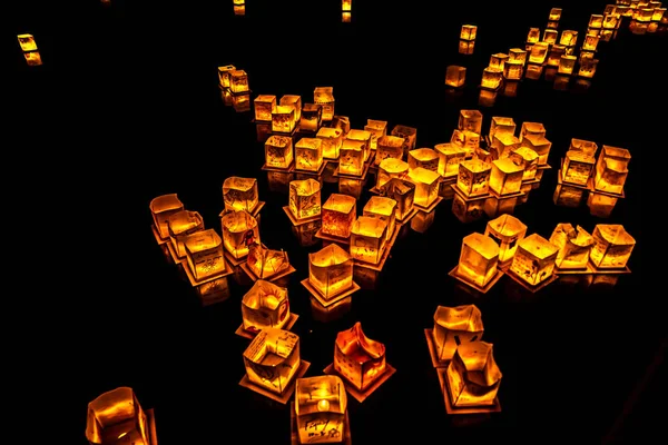 Chicago July 20Th 2019 Glowing Orange Lanterns Float South Lagoon — Stock Photo, Image