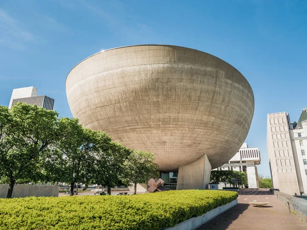 Albany New York Maio 2017 Árvores Linha Paisagismo Fundo Egg — Fotografia de Stock