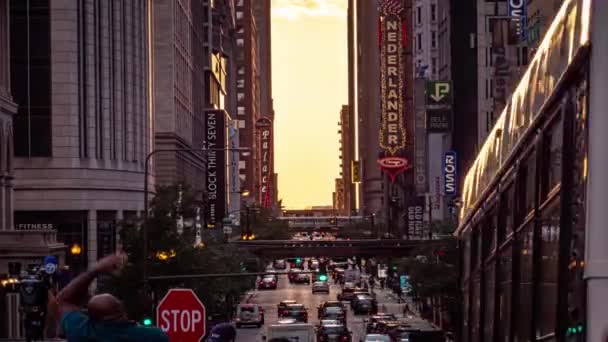 Chicago Szeptember 2019 Fotósok Állományban Randolph Street Alatt Csúcsforgalom Ingázik — Stock videók