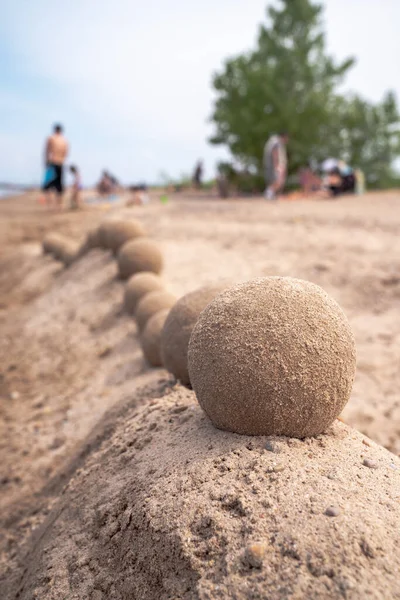 Close View Undulating Sand Castle Hill Wall Perfectly Smooth Balls — Stock Photo, Image
