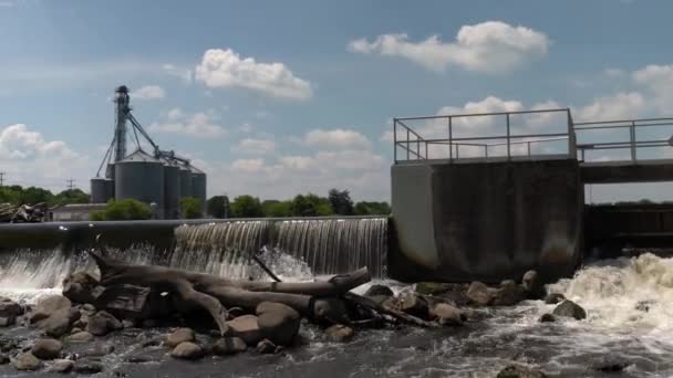 Burlington Juli 2020 Einem Heißen Sommertag Schweben Wolken Über Einem — Stockvideo