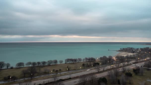 Chicago Maart 2019 Zware Pluizige Witte Blauwe Wolken Drijven Het — Stockvideo