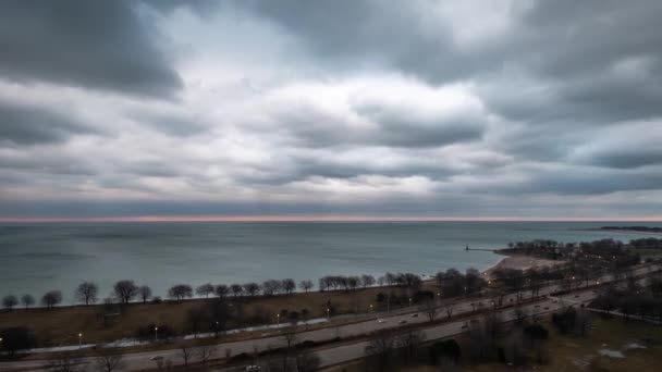 Chicago Maart 2019 Zware Pluizige Witte Blauwe Wolken Drijven Het — Stockvideo