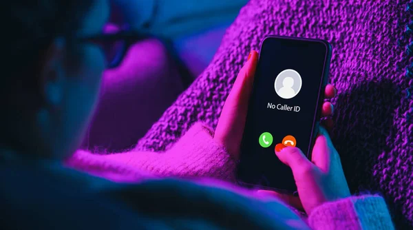 Phone Call Caller Late Night Scam Fraud Phishing Smartphone Concept — Stockfoto