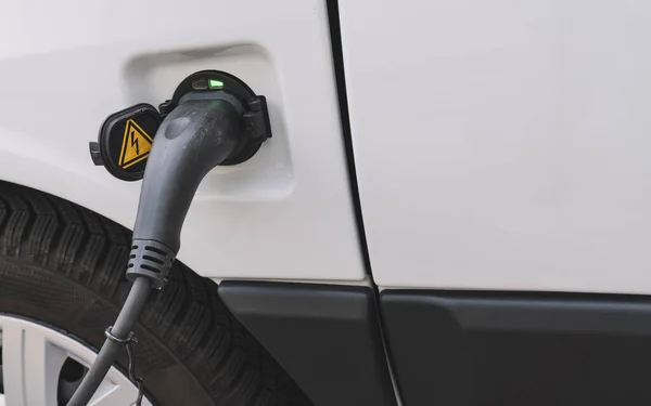 Die Stromversorgung Für Elektroautos Ist Ausgelastet Ladestation Für Elektroautos Nahaufnahme — Stockfoto