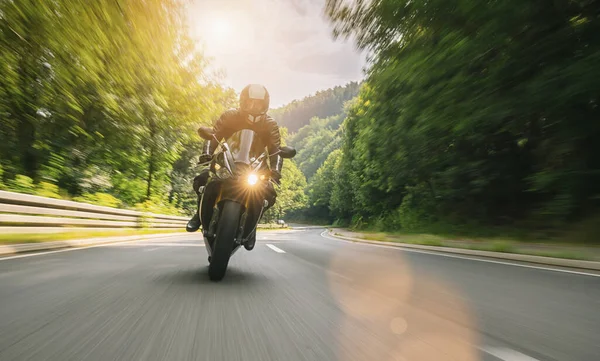 Motocicletă Șosea Munți Conducând Drumul Gol Într Călătorie Motocicleta Copyspace — Fotografie, imagine de stoc