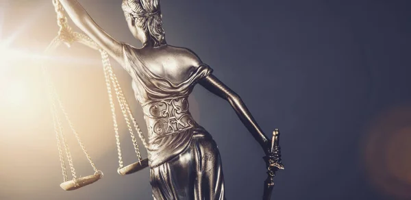 Oikeuspatsas Naisoikeus Tai Iustitia Justitia Roomalainen Oikeusjumalatar Oikeusoikeudellisen Käsitteen Kuva — kuvapankkivalokuva