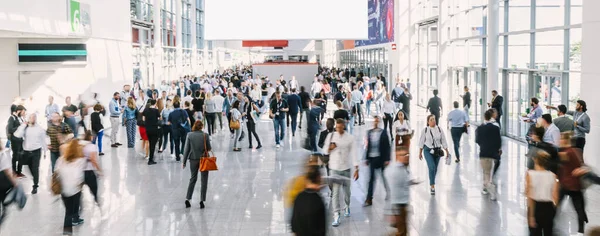 Blurred Business People Trade Fair — Stock Photo, Image