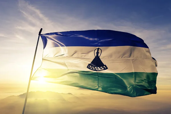 Λεσότο Ύφασμα Ύφασμα Εθνική Σημαία Κυματίζει Στην Κορυφή — Φωτογραφία Αρχείου