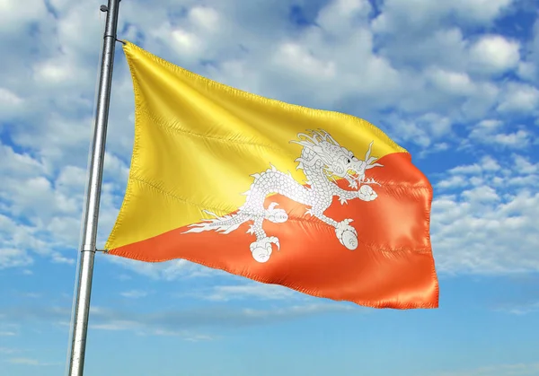 Bhutan Flagge Weht Auf Fahnenmast Mit Himmel Auf Hintergrund Realistische — Stockfoto