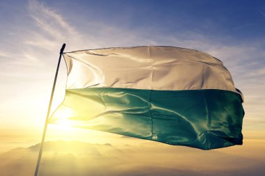 Pando Devlet Bakanlığı Bolivya bayrak Tekstil Kumaş kumaş üst gündoğumu sis sis üzerinde sallayarak