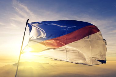 En iyi gündoğumu sis sis üzerinde sallayarak Concepcion bölümü Paraguay bayrak tekstil kumaş